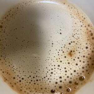 アーモンド風味の低糖カプチーノ